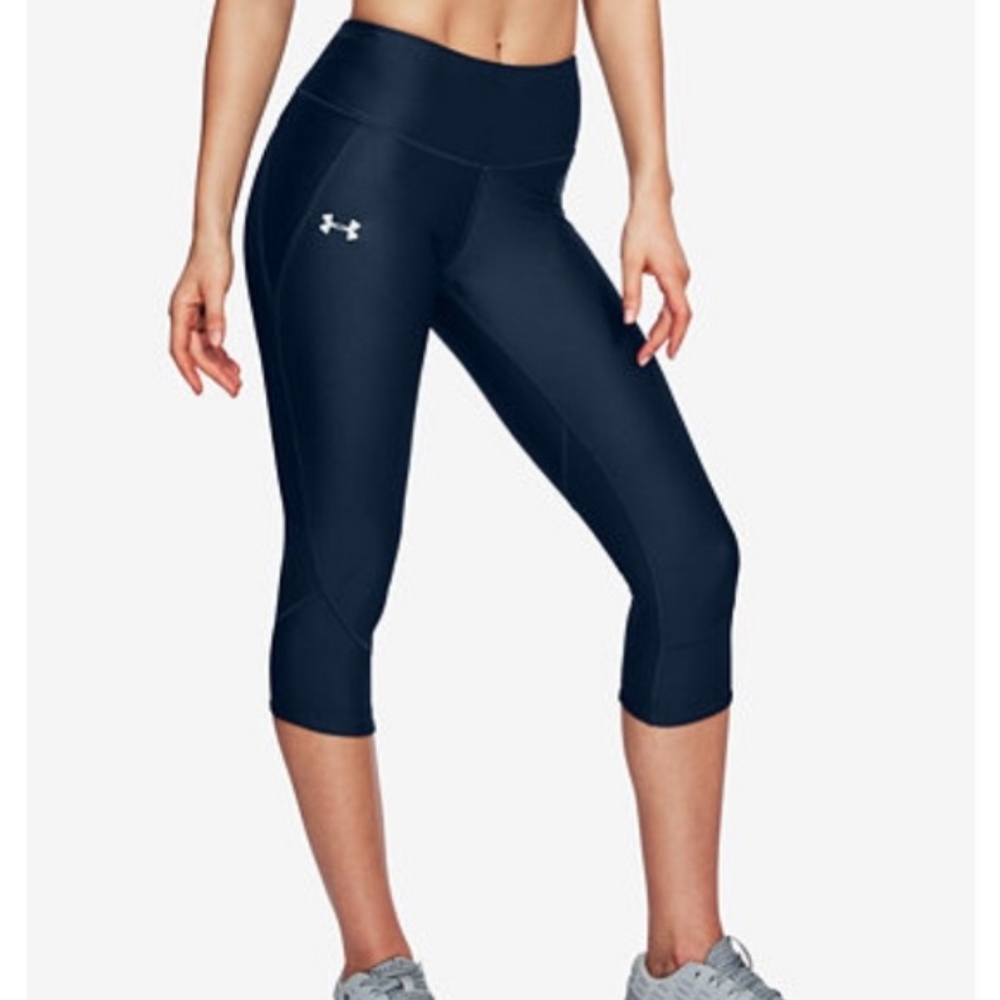 Womens Under Armor cropped leggings